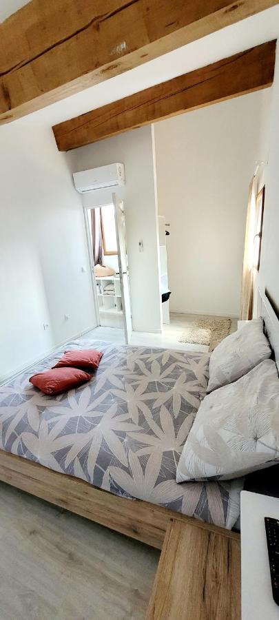 Charmant Duplex Au Coeur Du Village Cotignac Extérieur photo